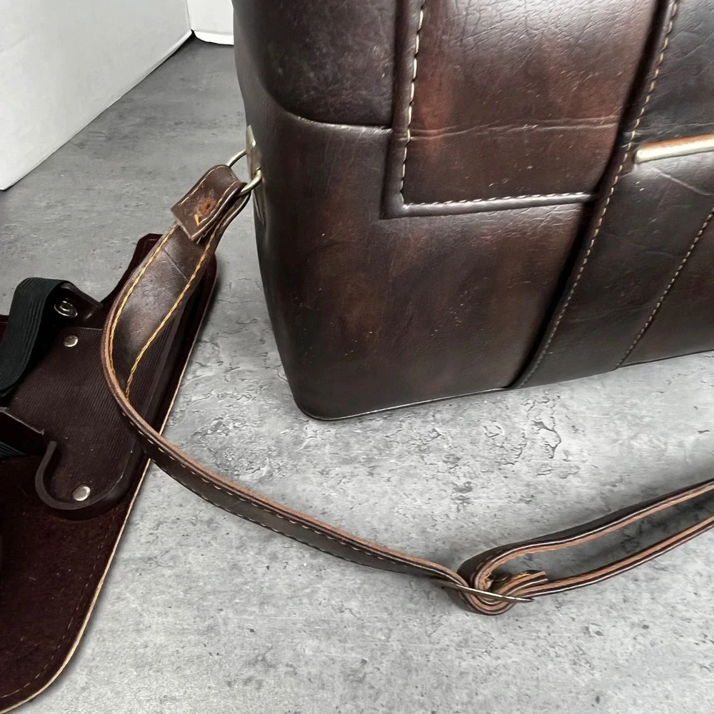 VTG Brown Faux Leather Hard Shell Camera Bag w/ Removable Insert Latch‎ Closure